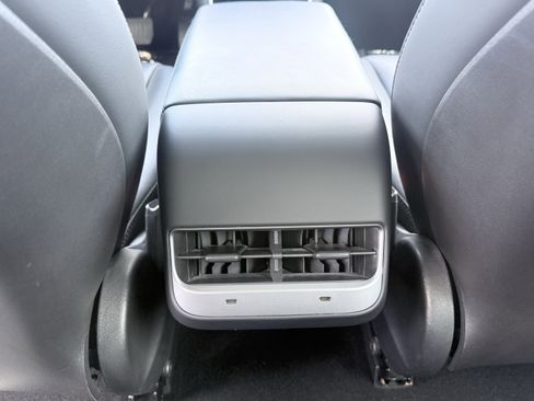 Used 2020 Tesla Model 3 Long Range image 48