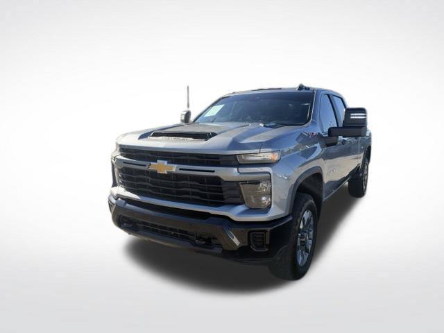 Used 2025 Chevrolet Silverado 2500 Custom w/ Custom Value Package AWD/4WD image 3