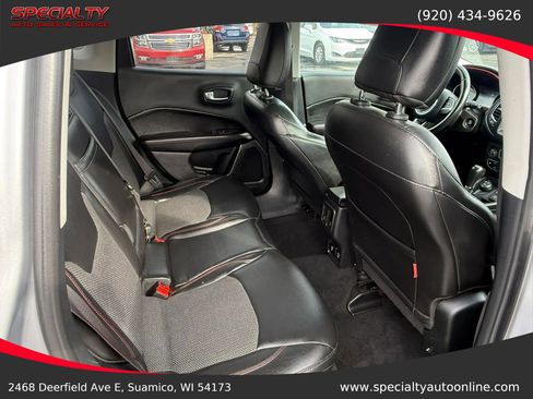 Used 2018 Jeep Compass Trailhawk AWD/4WD image 21