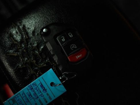 Used 2023 Jeep Wrangler Unlimited Sahara w/ Cold Weather Group image 21