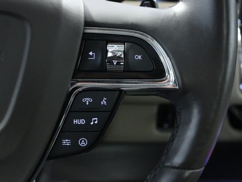 Used 2024 Lincoln Navigator Reserve AWD/4WD image 22