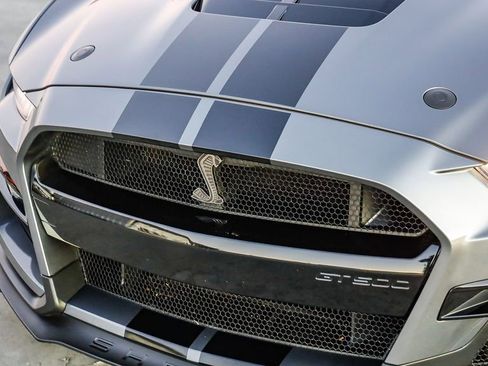 Used 2021 Ford Mustang Shelby GT500 w/ Technology Package image 6