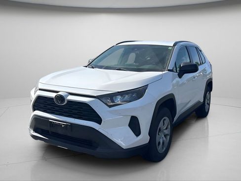 Used 2020 Toyota RAV4 LE w/ Carpet Mat Package AWD/4WD image 9
