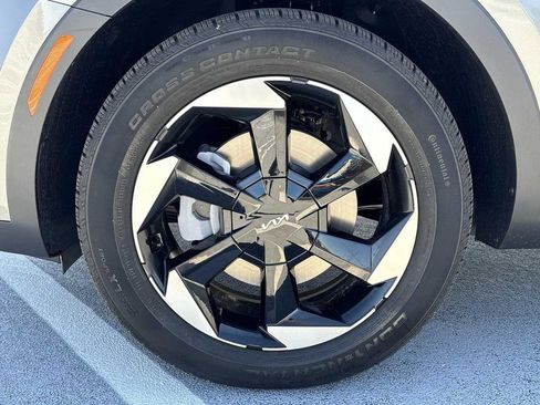 New 2025 Kia Sorento EX w/ EX Panoramic Sunroof Package image 16