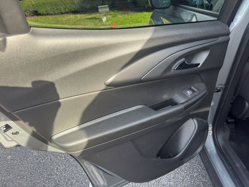 Certified 2023 Chevrolet TrailBlazer LT w/ Convenience Package image 17