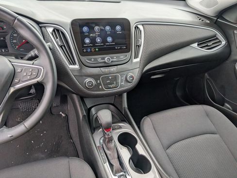 Used 2024 Chevrolet Malibu RS image 4