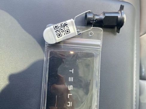 Used 2023 Tesla Model Y Long Range AWD/4WD image 25