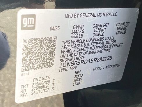 Used 2025 Chevrolet Tahoe Premier AWD/4WD image 34