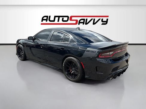 Used 2023 Dodge Charger Scat Pack w/ Daytona Edition Group RWD image 5