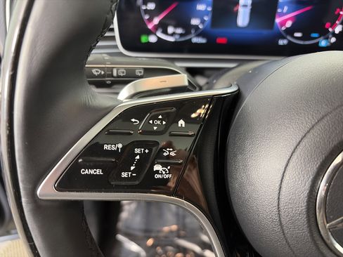 Used 2024 Mercedes-Benz GLS 450 4MATIC image 40