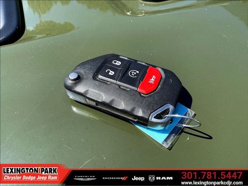 Used 2020 Jeep Wrangler Unlimited Rubicon AWD/4WD image 34