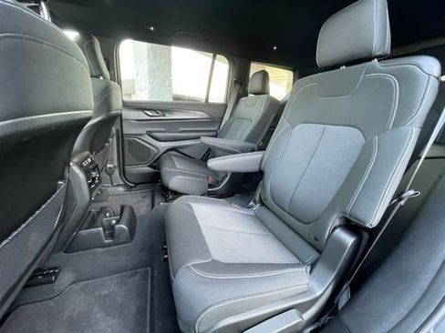 Used 2025 Jeep Grand Cherokee L Laredo AWD/4WD image 25