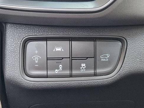 Used 2020 Hyundai Santa Fe SEL FWD image 17