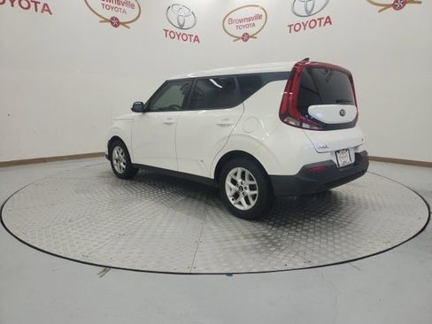 Used 2021 Kia Soul S image 6