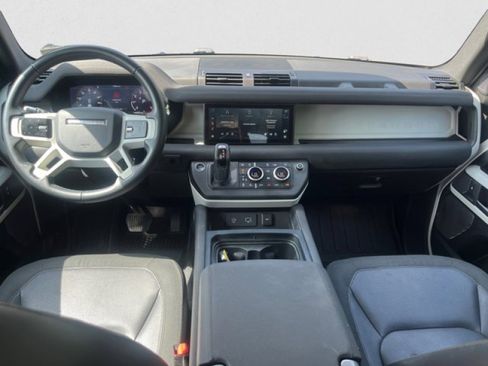 Used 2020 Land Rover Defender 110 SE image 13
