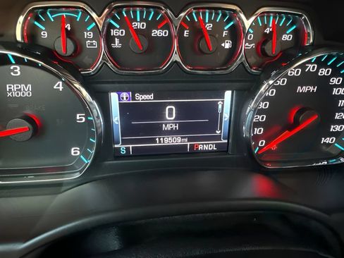 Used 2018 Chevrolet Tahoe Premier AWD/4WD image 31