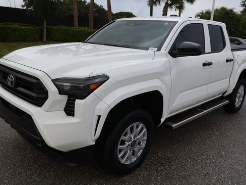 Certified 2024 Toyota Tacoma SR image 2