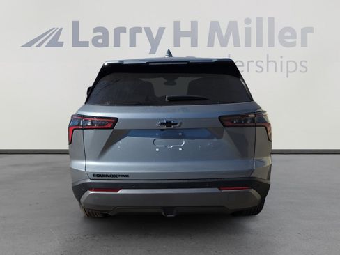 New 2026 Chevrolet Equinox LT w/ Convenience Package II image 4