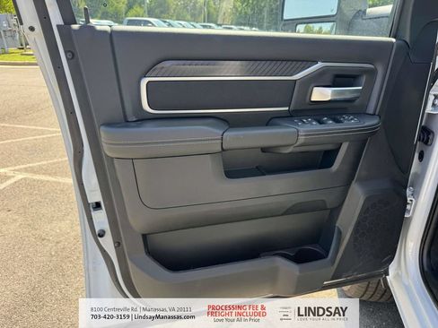 New 2026 RAM 3500 Big Horn AWD/4WD image 15