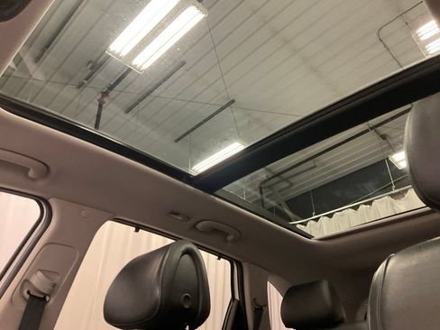 Used 2016 Kia Sorento SX FWD image 21