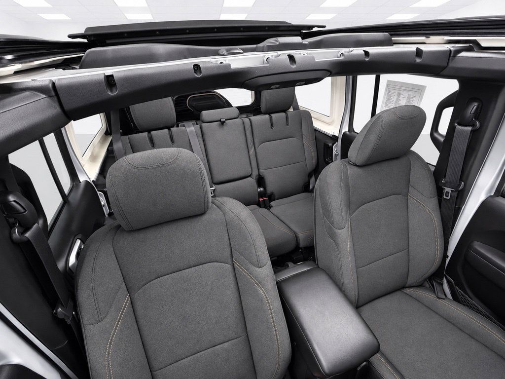 Used 2024 Jeep Wrangler Unlimited AWD/4WD image 20