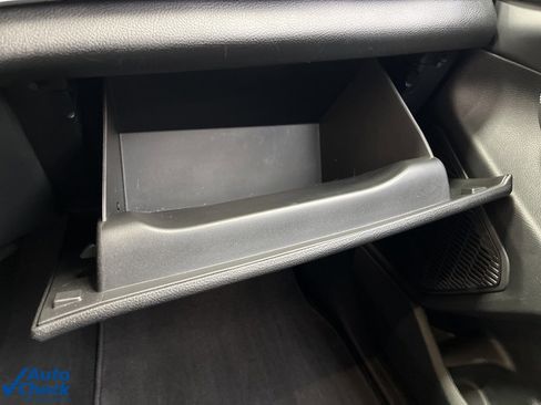 Used 2024 Jeep Grand Cherokee Altitude image 28