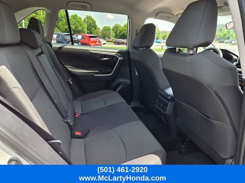 Used 2024 Toyota RAV4 XLE FWD image 15