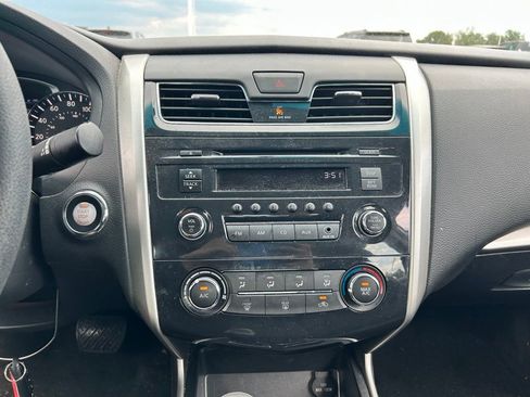 Used 2015 Nissan Altima 2.5 S w/ Power Driver Seat Package FWD image 15