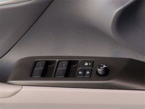 Used 2023 Toyota Camry LE image 20