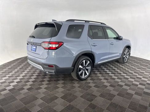 Certified 2025 Honda Pilot Elite image 7