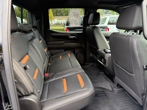 Used 2022 GMC Sierra 1500 AT4 w/ AT4 Premium Package image 19