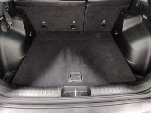 Used 2019 Jeep Cherokee Limited image 34