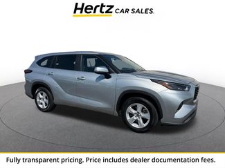 Used 2025 Toyota Highlander LE FWD video 1