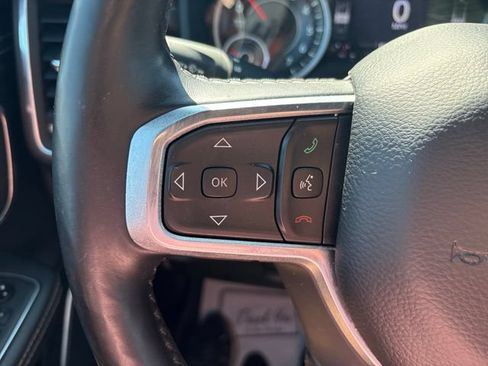 Used 2019 RAM 1500 Laramie AWD/4WD image 11
