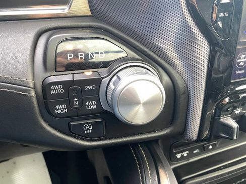 Used 2019 RAM 1500 Limited image 15