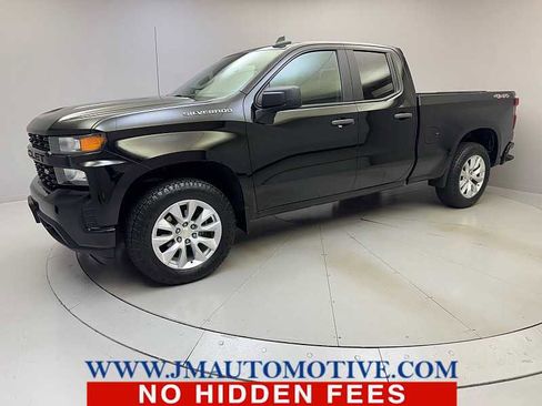 Used 2021 Chevrolet Silverado 1500 Custom AWD/4WD image 1