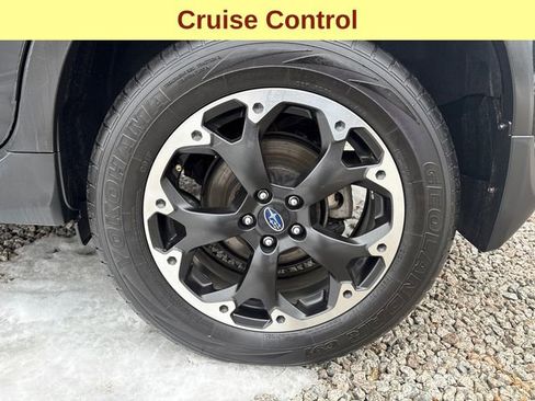 Used 2023 Subaru Crosstrek 2.0i Premium image 9