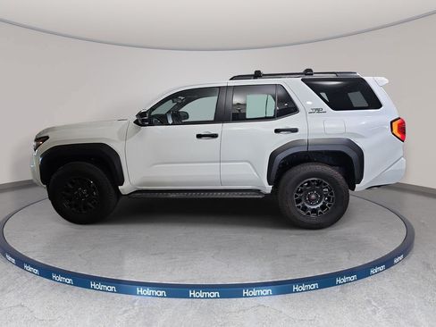 Used 2025 Toyota 4Runner TRD Off-Road Premium w/ Tow Technology Package AWD/4WD image 9