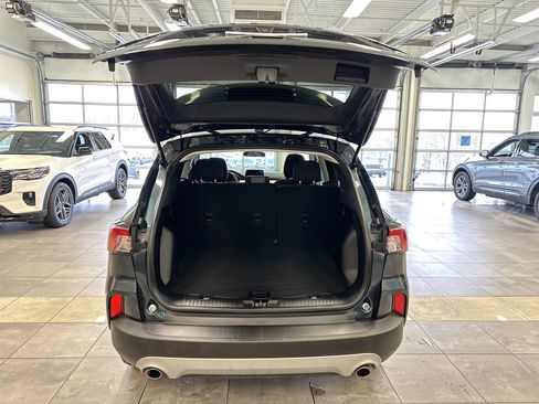 Certified 2022 Ford Escape SE w/ Cold Weather Package image 25
