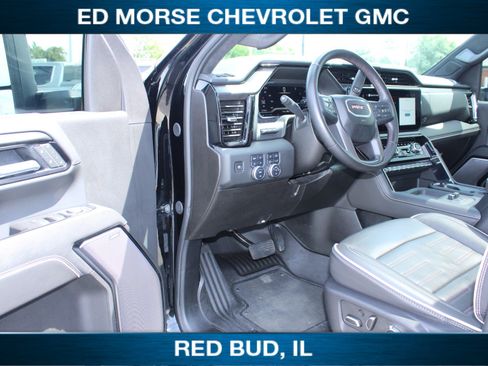 Used 2025 GMC Sierra 2500 AT4X AWD/4WD image 6