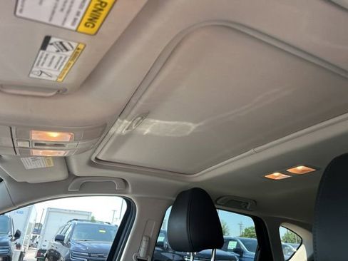 Used 2017 MAZDA CX-5 Touring w/ Preferred Equipment Package FWD image 17