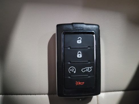 Used 2023 Jeep Grand Cherokee 4WD 4xe image 32
