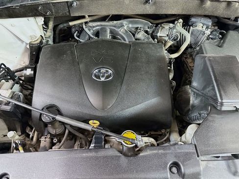 Used 2017 Toyota Highlander XLE FWD image 32