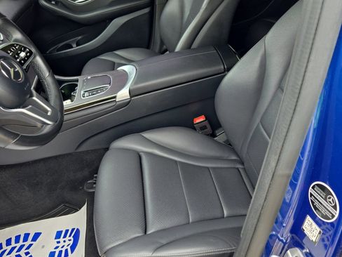 Used 2022 Mercedes-Benz GLC 300 4MATIC image 6