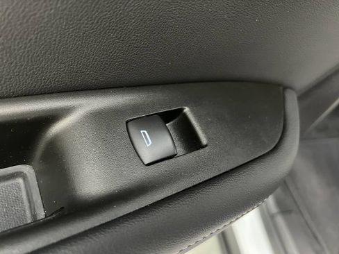 Used 2025 Chevrolet Blazer LT FWD image 20