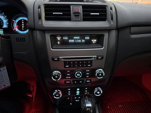 Used 2010 Ford Fusion SEL image 19