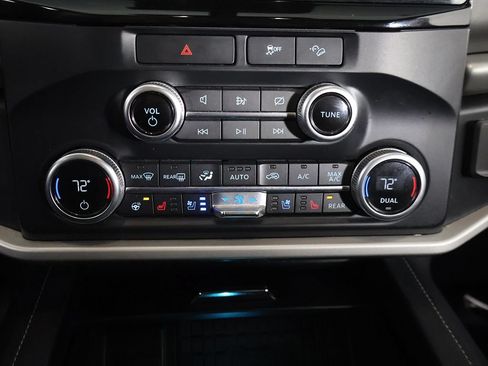 Used 2022 Ford Expedition Max XLT AWD/4WD image 51