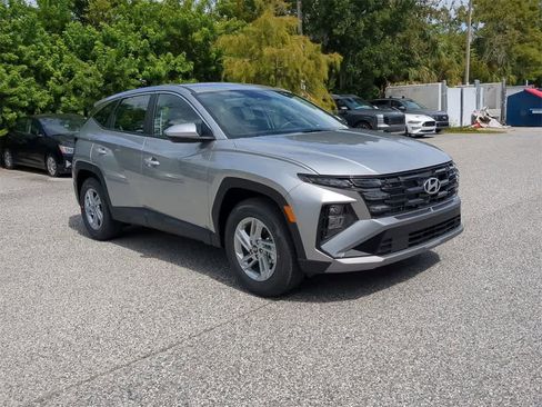 New 2026 Hyundai Tucson SE image 9