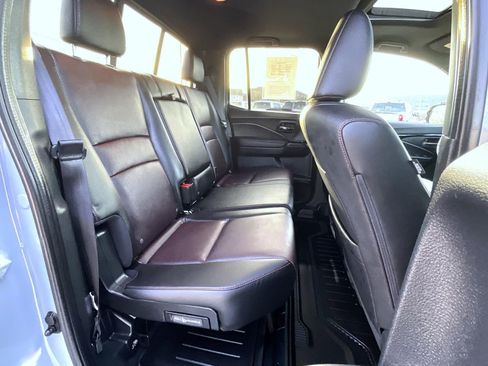 Used 2025 Honda Ridgeline Black Edition image 19