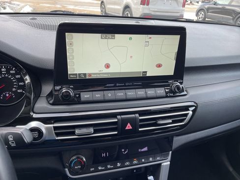 Used 2021 Kia Seltos SX w/ SX Sunroof Package image 19